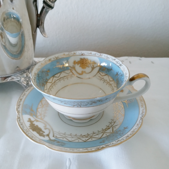 Vintage Blue Tea Cup &  Saucer with Tea Strainer - Picture 4 of 4
